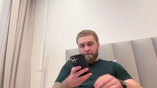 Bear bear  online show from March 11, 2026, 2:12 pm