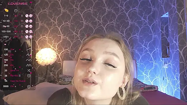 MiaMiaMeow online show from March 14, 2026, 3:17 pm