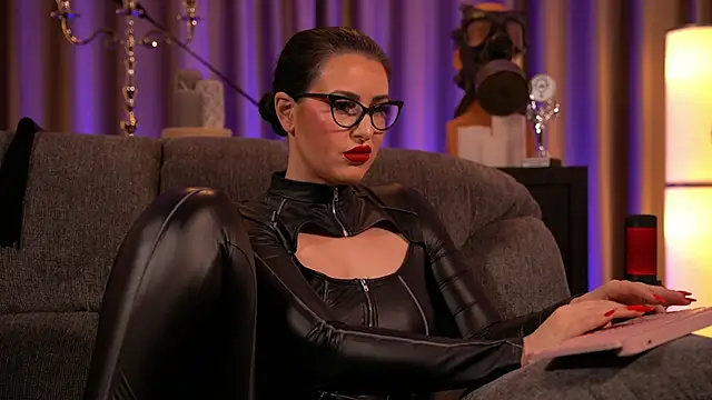 kelly kent online show from February 1, 2025, 1:02 am