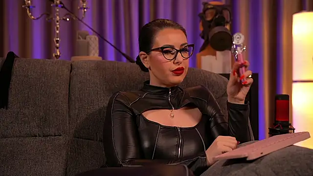 kelly kent online show from February 3, 2025, 3:31 am