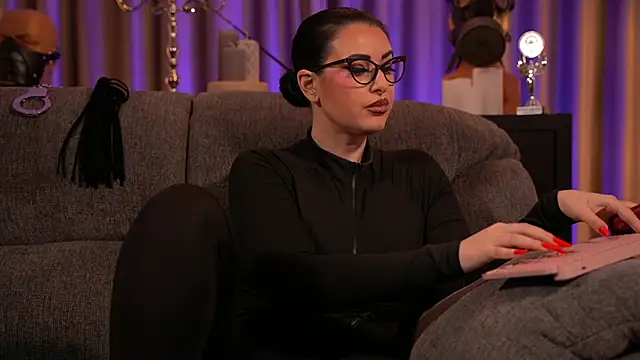 kelly kent online show from March 3, 2025, 4:47 am