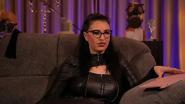 kelly kent online show from March 12, 2025, 5:02 am