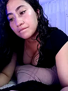 Snapshot of francesca_baker1007 chatting on December 12, 2024, 4:04 am francesca baker1007 online show from December 12, 2024, 4:04 am