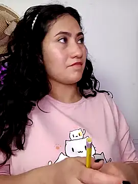 Snapshot of francesca_baker1007 chatting on March 15, 2025, 4:57 am francesca baker1007 online show from March 15, 2025, 4:57 am