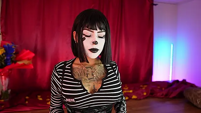 Scarlett collins02 online show from February 15, 2026, 2:52 am