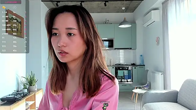 julias tapes online show from December 22, 2024, 9:00 am