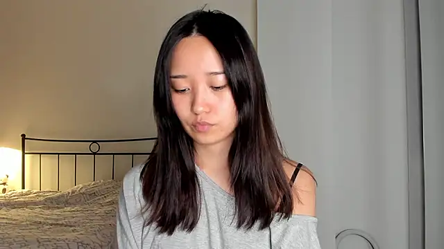 julias tapes online show from February 11, 2025, 9:14 pm