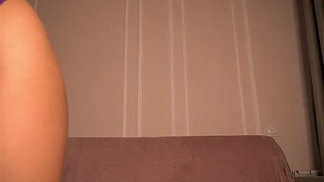 julias tapes online show from September 21, 2025, 3:02 pm