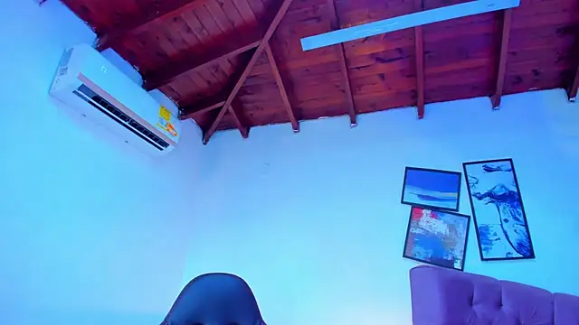 Gretta Queen online show from September 28, 2025, 4:34 pm