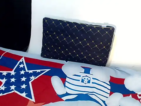 imyours-chenxx online show from November 21, 2025, 9:41 am