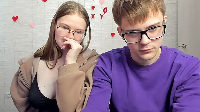 Snapshot of Tommy_and_Katie chatting on February 26, 2025, 10:04 am Tommy and Katie online show from February 26, 2025, 10:04 am