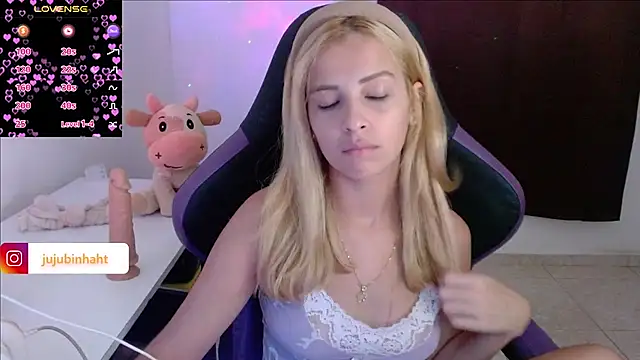 jujubinhahot online show from March 7, 2025, 10:54 pm