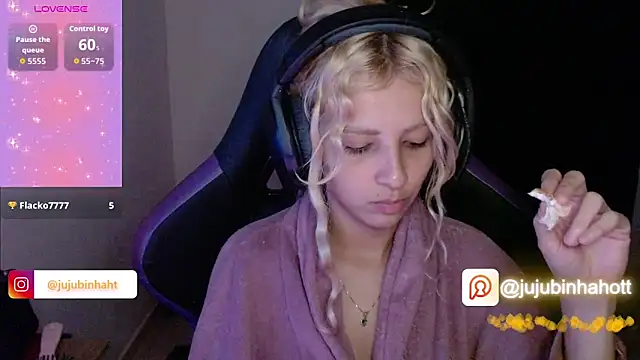 jujubinhahot online show from October 16, 2025, 2:12 am