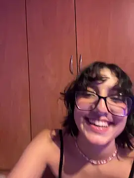 aurora xoxo online show from December 19, 2024, 4:45 am