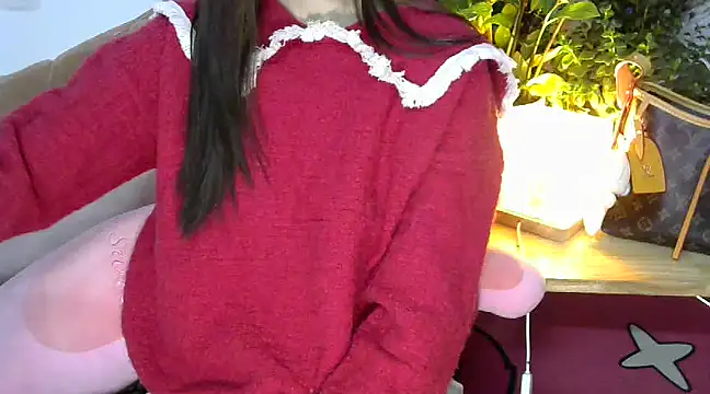 Snapshot of PinkCoi888 chatting on February 28, 2025, 5:26 am PinkCoi888 online show from February 28, 2025, 5:26 am