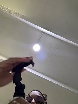 Snapshot of charlotte_stevenss_ chatting on January 15, 2025, 2:24 pm charlotte stevenss online show from January 15, 2025, 2:24 pm