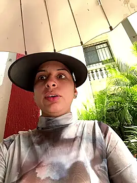 Snapshot of charlotte_stevenss_ chatting on February 11, 2025, 2:13 pm charlotte stevenss online show from February 11, 2025, 2:13 pm