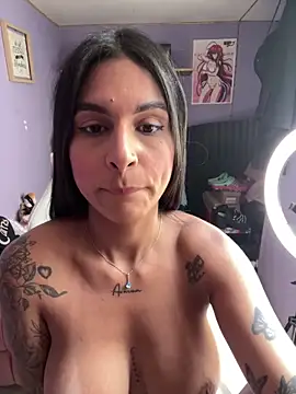 Snapshot of charlotte_stevenss_ chatting on February 15, 2025, 5:17 pm charlotte stevenss online show from February 15, 2025, 5:17 pm