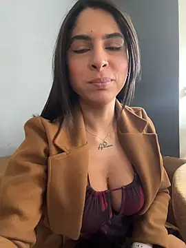 Snapshot of charlotte_stevenss_ chatting on October 4, 2025, 3:32 pm charlotte stevenss online show from October 4, 2025, 3:32 pm