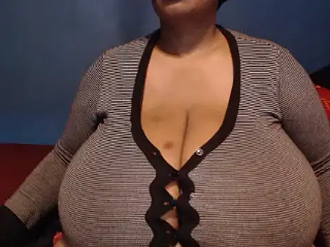 CUTEFIRMMELONSS online show from January 23, 2025, 8:24 pm