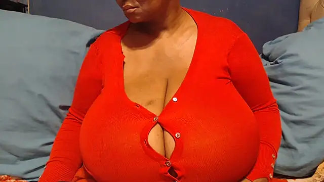 Snapshot of CUTEFIRMMELONSS chatting on February 14, 2026, 4:09 am CUTEFIRMMELONSS online show from February 14, 2026, 4:09 am