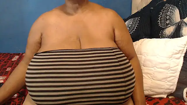 Snapshot of CUTEFIRMMELONSS chatting on March 21, 2026, 9:25 am CUTEFIRMMELONSS online show from March 21, 2026, 9:25 am