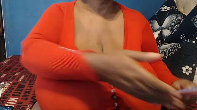 Snapshot of CUTEFIRMMELONSS chatting on March 24, 2026, 11:48 am CUTEFIRMMELONSS online show from March 24, 2026, 11:48 am