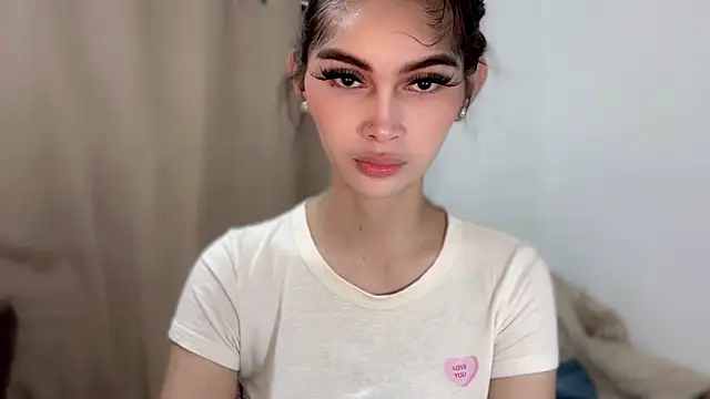 Snapshot of ehotlovea_ chatting on February 9, 2026, 11:58 am ehotlovea online show from February 9, 2026, 11:58 am