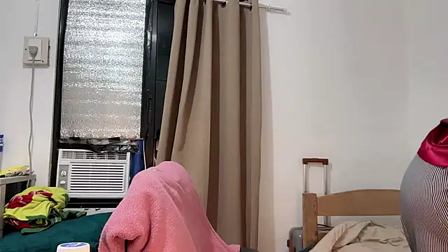 Snapshot of ehotlovea_ chatting on March 4, 2026, 9:48 am ehotlovea online show from March 4, 2026, 9:48 am