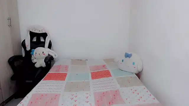 Youlittlepervertt  online show from September 26, 2025, 5:11 am