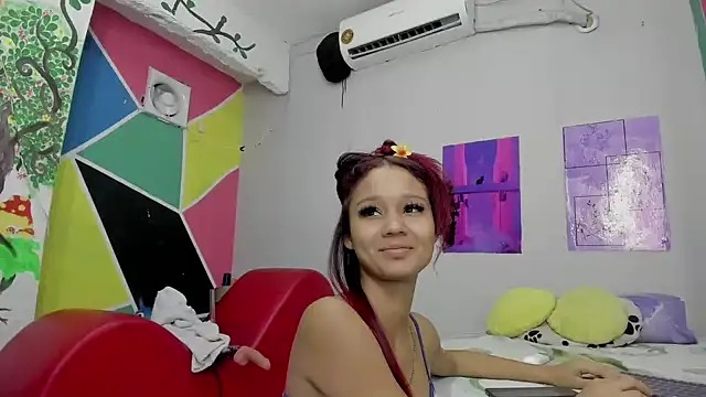 MarianaManzur online show from January 23, 2025, 1:45 pm