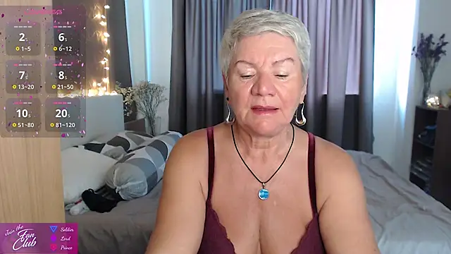 Snapshot of roxana_brooks chatting on May 7, 2026, 2:28 am roxana brooks online show from May 7, 2026, 2:28 am