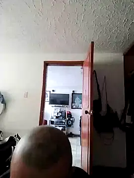 KenllyH online show from March 17, 2025, 10:28 pm