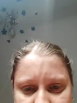 Snapshot of CumCpl chatting on October 17, 2025, 6:05 am CumCpl online show from October 17, 2025, 6:05 am