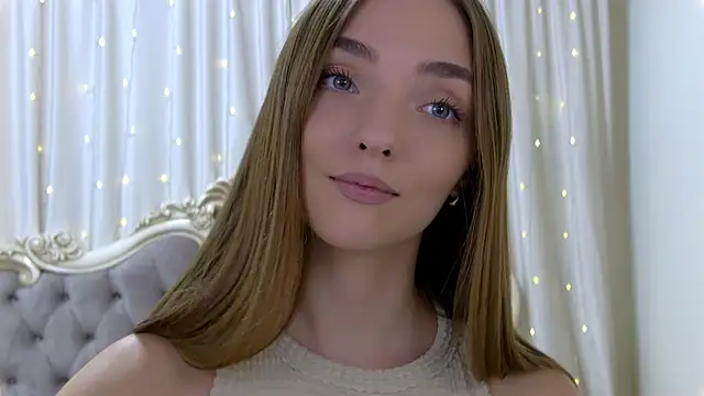 VirginieCruz online show from January 23, 2025, 9:08 am