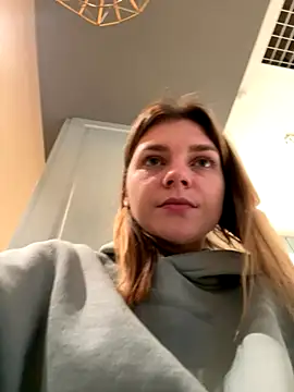 ValenciaShock online show from November 6, 2025, 6:47 am