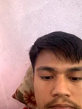 Snapshot of Hullax chatting on November 13, 2025, 3:05 am Hullax online show from November 13, 2025, 3:05 am