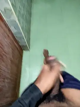 yo19boy online show from February 19, 2025, 8:22 am