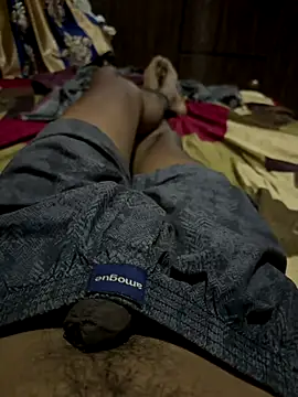 yo19boy online show from November 25, 2025, 8:58 am