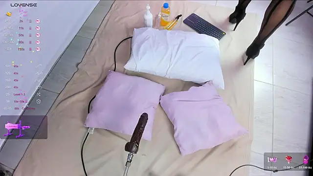 Isabella Daniell online show from December 18, 2025, 4:07 am