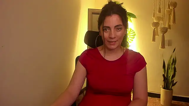 Snapshot of Mala_Bad chatting on January 22, 2025, 5:28 pm Mala Bad online show from January 22, 2025, 5:28 pm