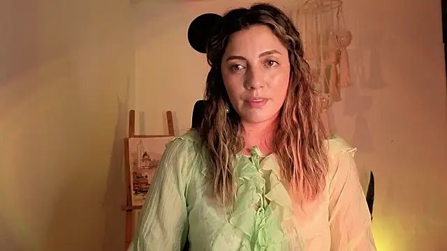 Snapshot of Mala_Bad chatting on September 25, 2025, 6:00 pm Mala Bad online show from September 25, 2025, 6:00 pm