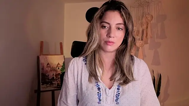 Snapshot of Mala_Bad chatting on October 6, 2025, 4:59 pm Mala Bad online show from October 6, 2025, 4:59 pm