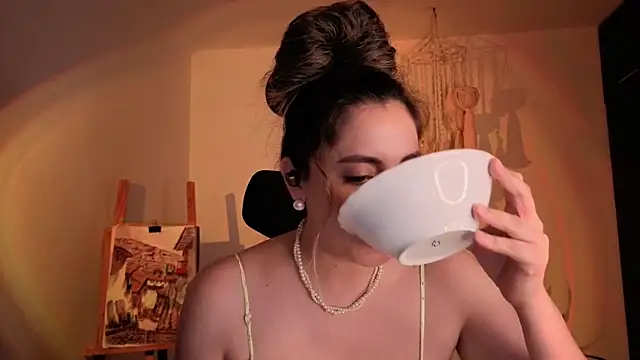 Mala Bad online show from November 24, 2025, 3:45 pm