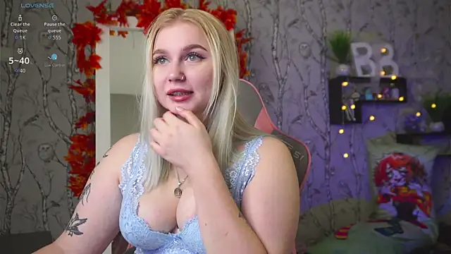 Moon Valkyrie online show from October 7, 2025, 8:55 am