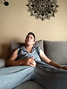 LuqenZo online show from April 14, 2026, 5:30 pm