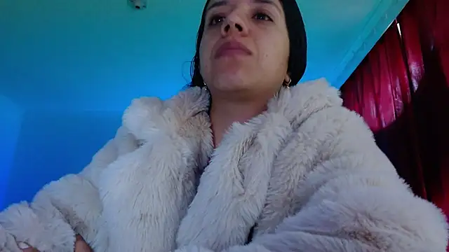 Snapshot of VALERY_MEER chatting on May 21, 2026, 12:12 pm VALERY MEER online show from May 21, 2026, 12:12 pm