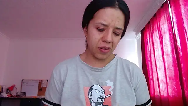 Snapshot of VALERY_MEER chatting on June 2, 2026, 12:18 pm VALERY MEER online show from June 2, 2026, 12:18 pm