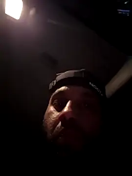 Sweetieboi04 online show from April 25, 2026, 2:25 am