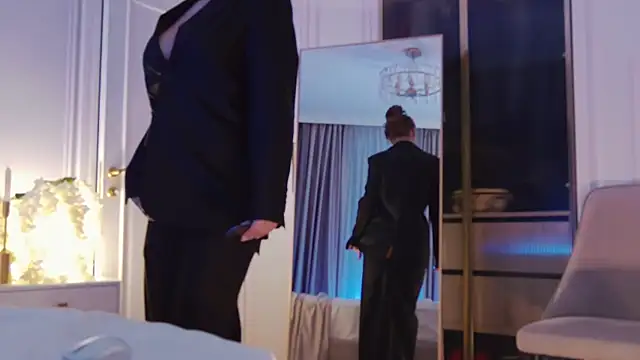 Snapshot of MilaDYstarlight chatting on March 7, 2025, 12:58 am MilaDYstarlight online show from March 7, 2025, 12:58 am